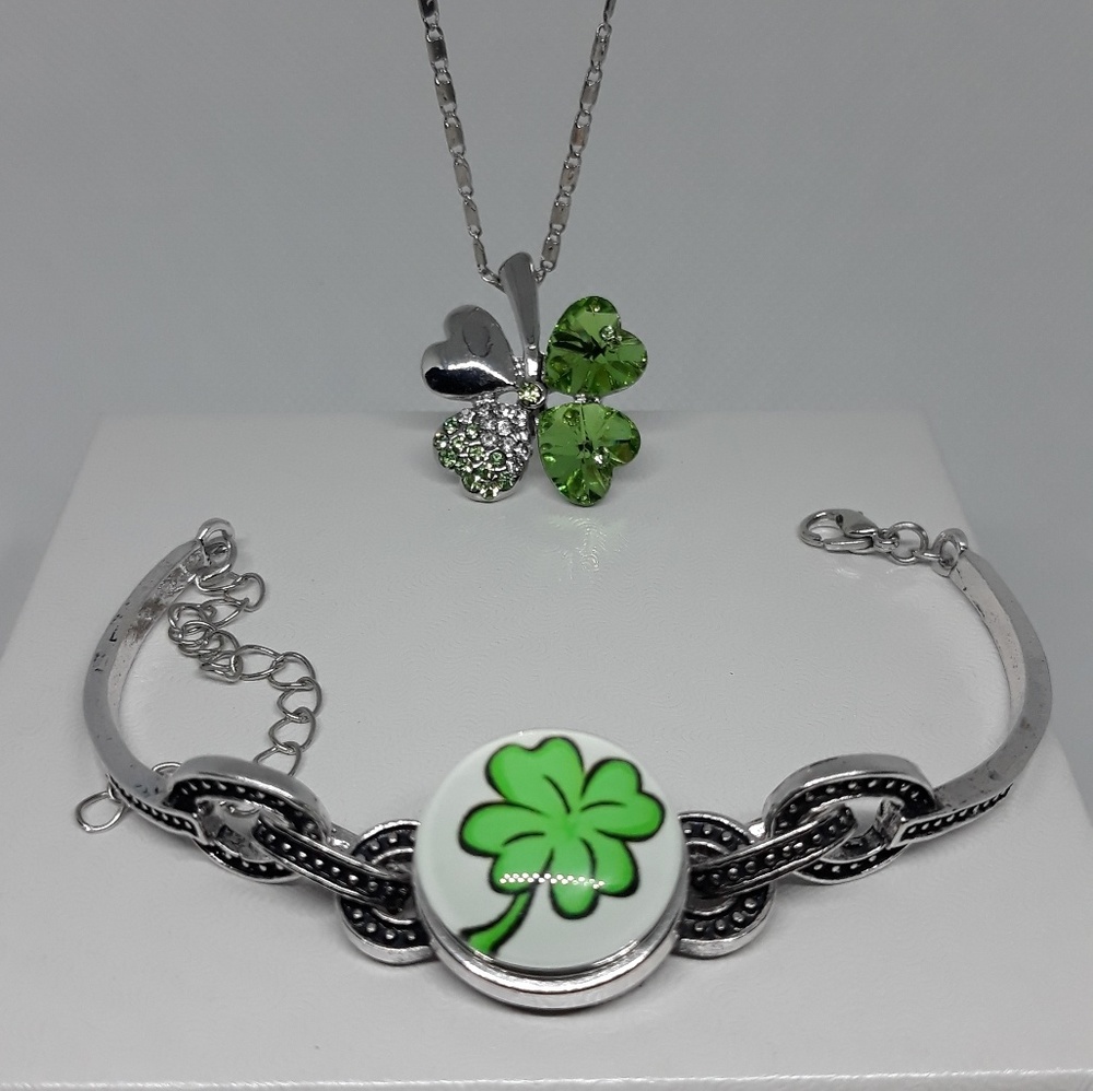 St Patrick's Day Necklace Set